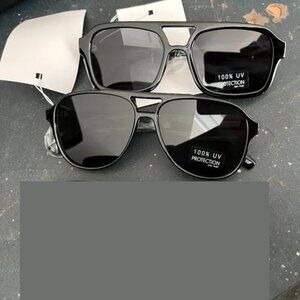 Oak+Fort Sunglasses (2 pairs)